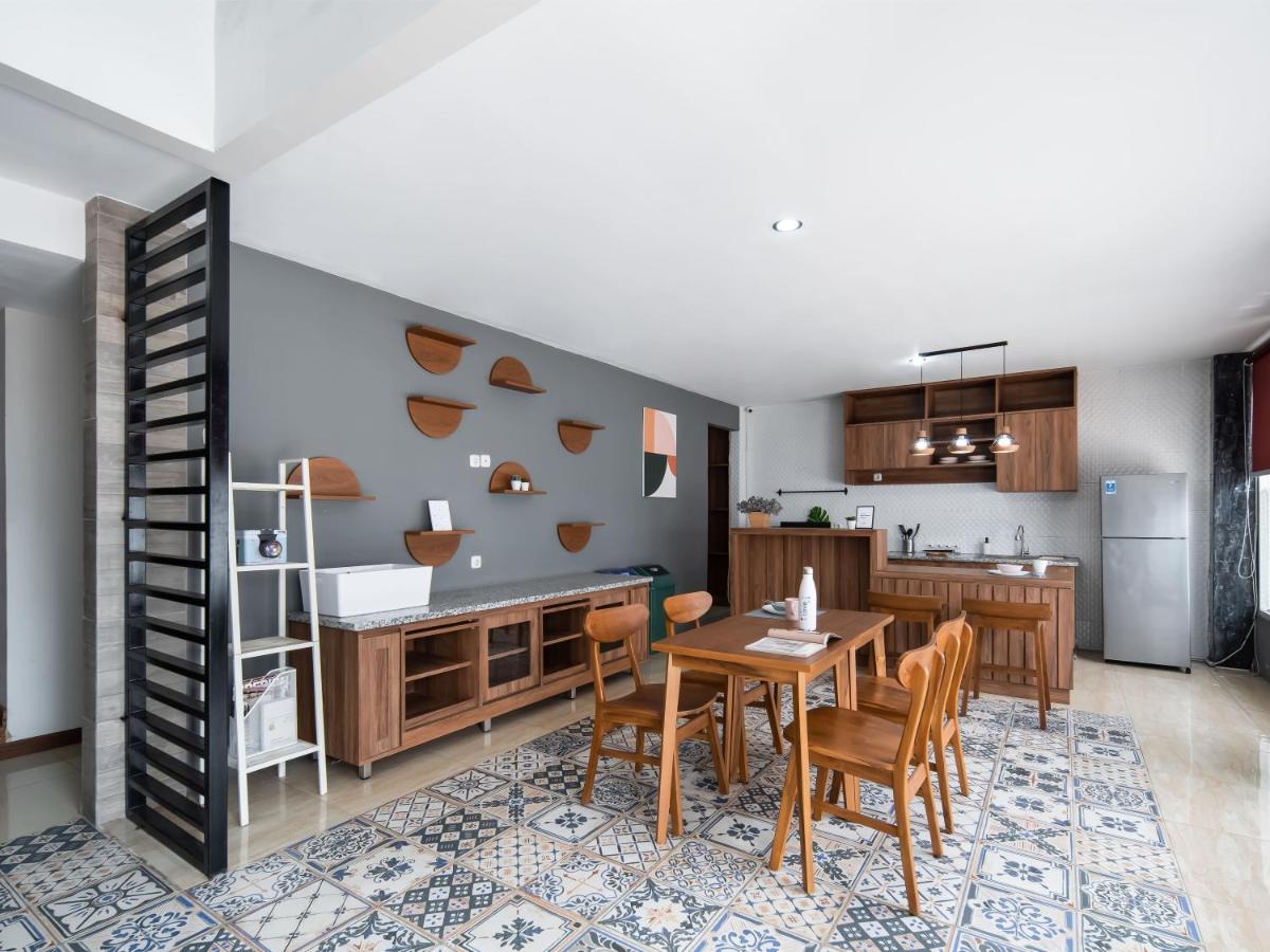 Cove Accordia Residence Джакарта Екстериор снимка